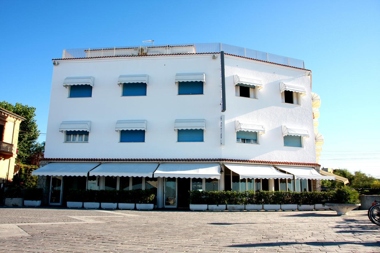 Hotel Excelsior Fano Exterior foto
